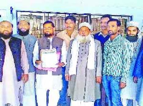 Teachers' Association submitted a memorandum to the DM